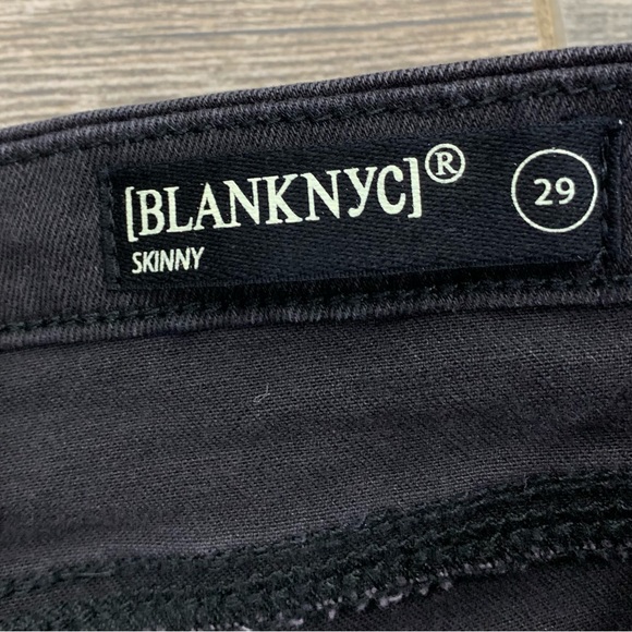 Blank NYC Mid Rise Studded Skinny Faded Jeans - Picture 4 of 8